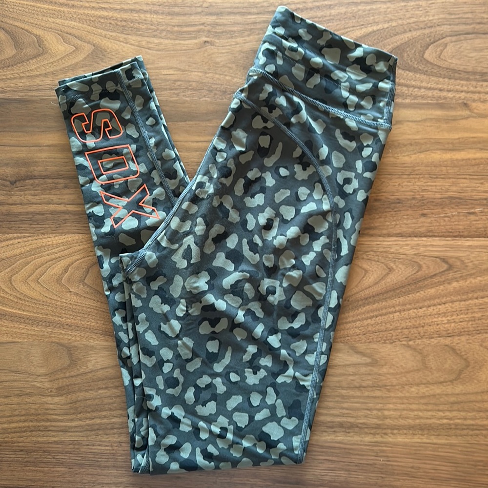 White Fox X Sarah’s Day. High waist leggings M